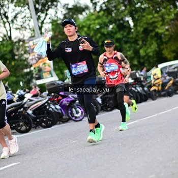 Runner Photo 4107997