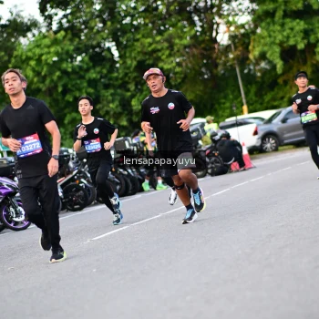 Runner Photo 4108050