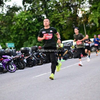 Runner Photo 4108056