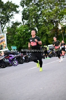 Runner Photo 4108063