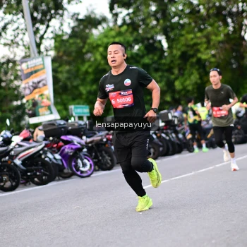 Runner Photo 4108072