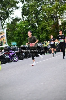 Runner Photo 4108078
