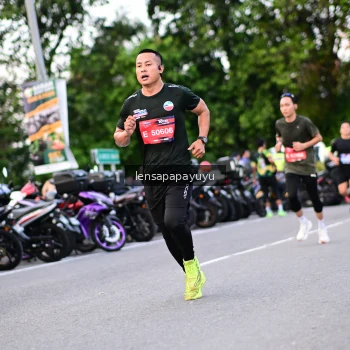 Runner Photo 4108079