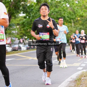 Runner Photo 4108082