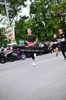 Runner Photo 4108096