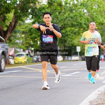 Runner Photo 4108115