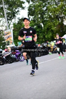 Runner Photo 4108118