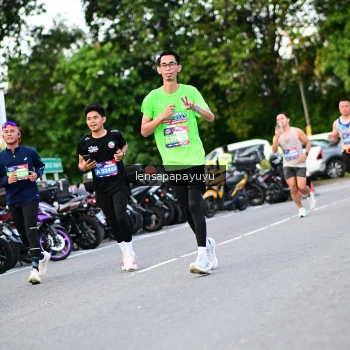 Runner Photo 4108168