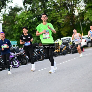 Runner Photo 4108175