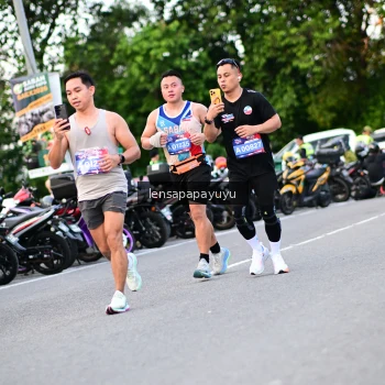 Runner Photo 4108184