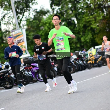 Runner Photo 4108187