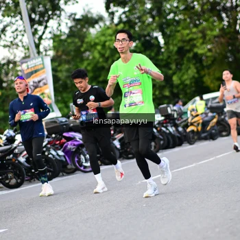 Runner Photo 4108198