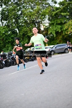 Runner Photo 4108213