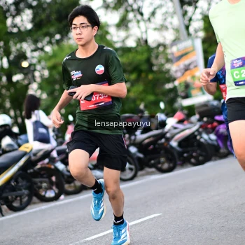 Runner Photo 4108244