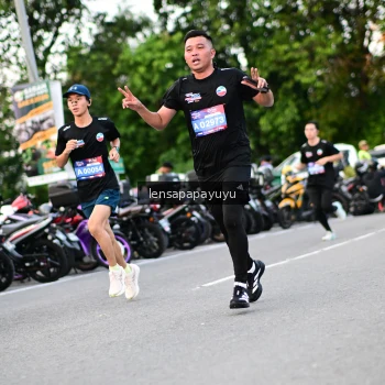 Runner Photo 4108246