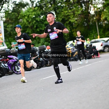 Runner Photo 4108252