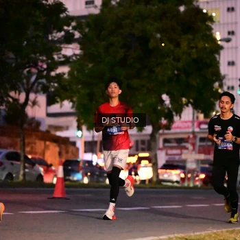 Runner Photo 4108411