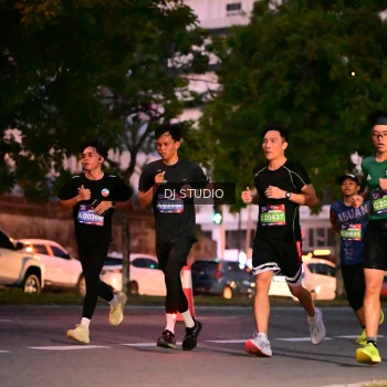 Runner Photo 4108447