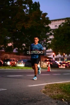 Runner Photo 4108696