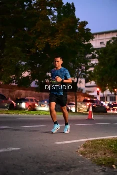 Runner Photo 4108703