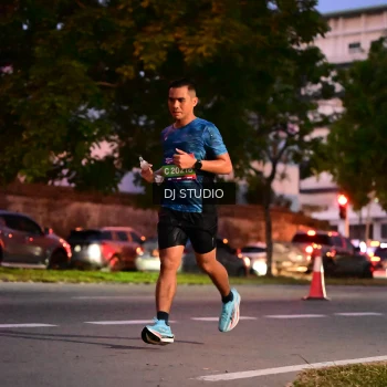 Runner Photo 4108705