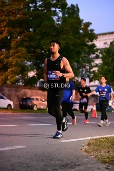 Runner Photo 4108798