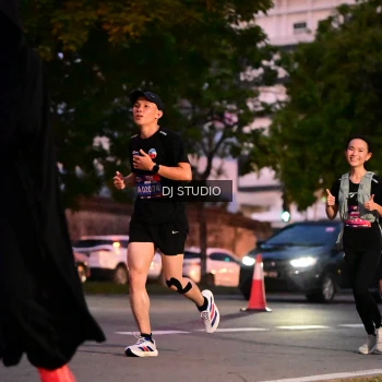 Runner Photo 4108901