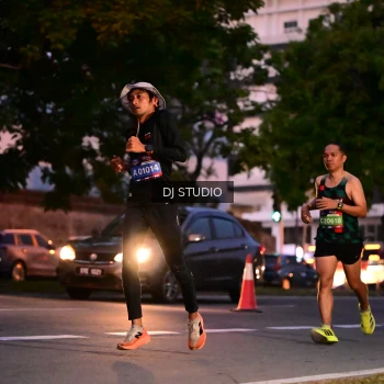 Runner Photo 4108987