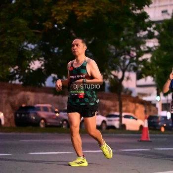 Runner Photo 4108998