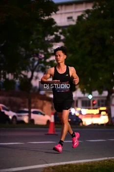 Runner Photo 4109020