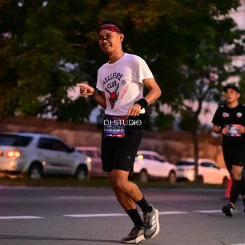Runner Photo 4109166