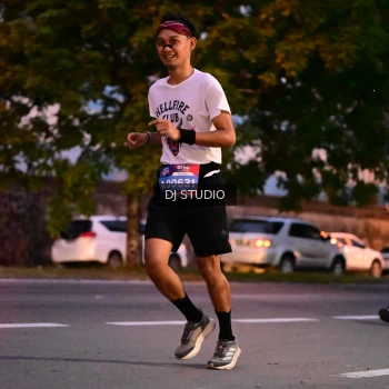 Runner Photo 4109170