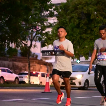 Runner Photo 4109200