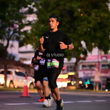 Runner Photo 4109276