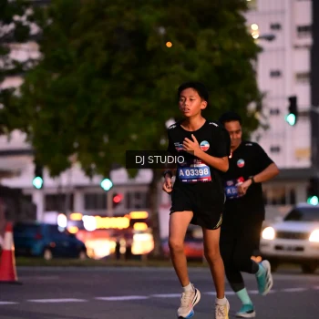 Runner Photo 4109346