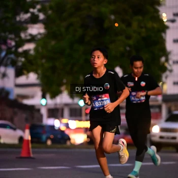 Runner Photo 4109349
