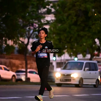 Runner Photo 4109375