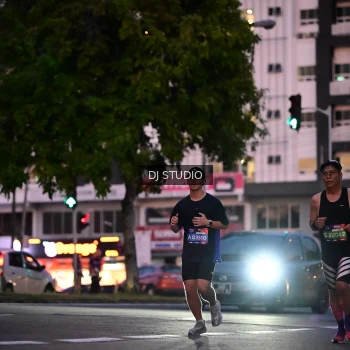 Runner Photo 4109443