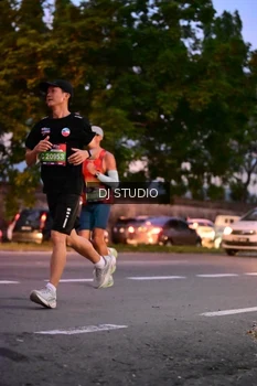 Runner Photo 4109564