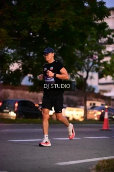 Runner Photo 4109590