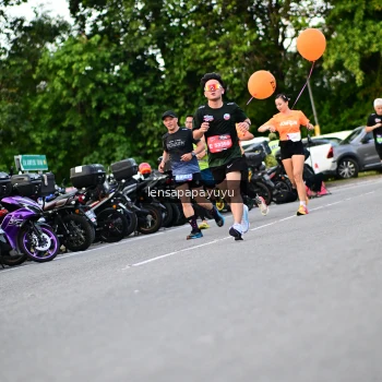 Runner Photo 4109605