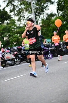 Runner Photo 4109606