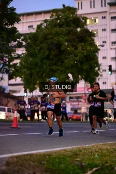 Runner Photo 4109629