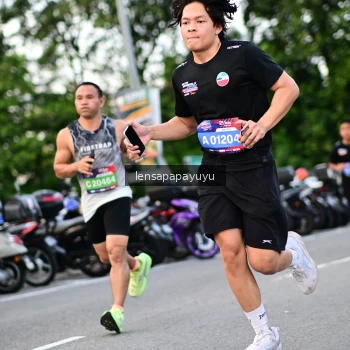 Runner Photo 4109681