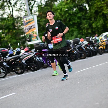 Runner Photo 4109752