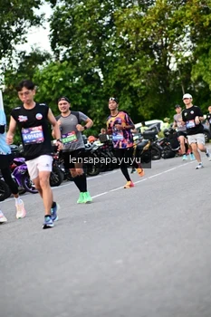 Runner Photo 4109797