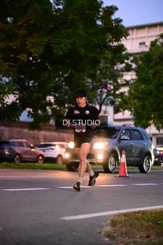 Runner Photo 4109915