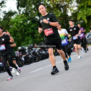 Runner Photo 4109941