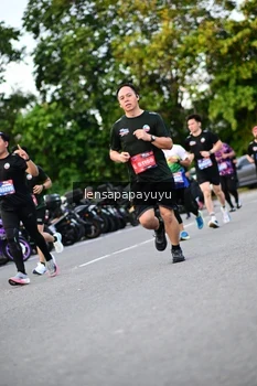 Runner Photo 4109945