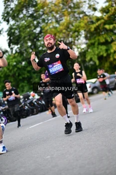 Runner Photo 4109975